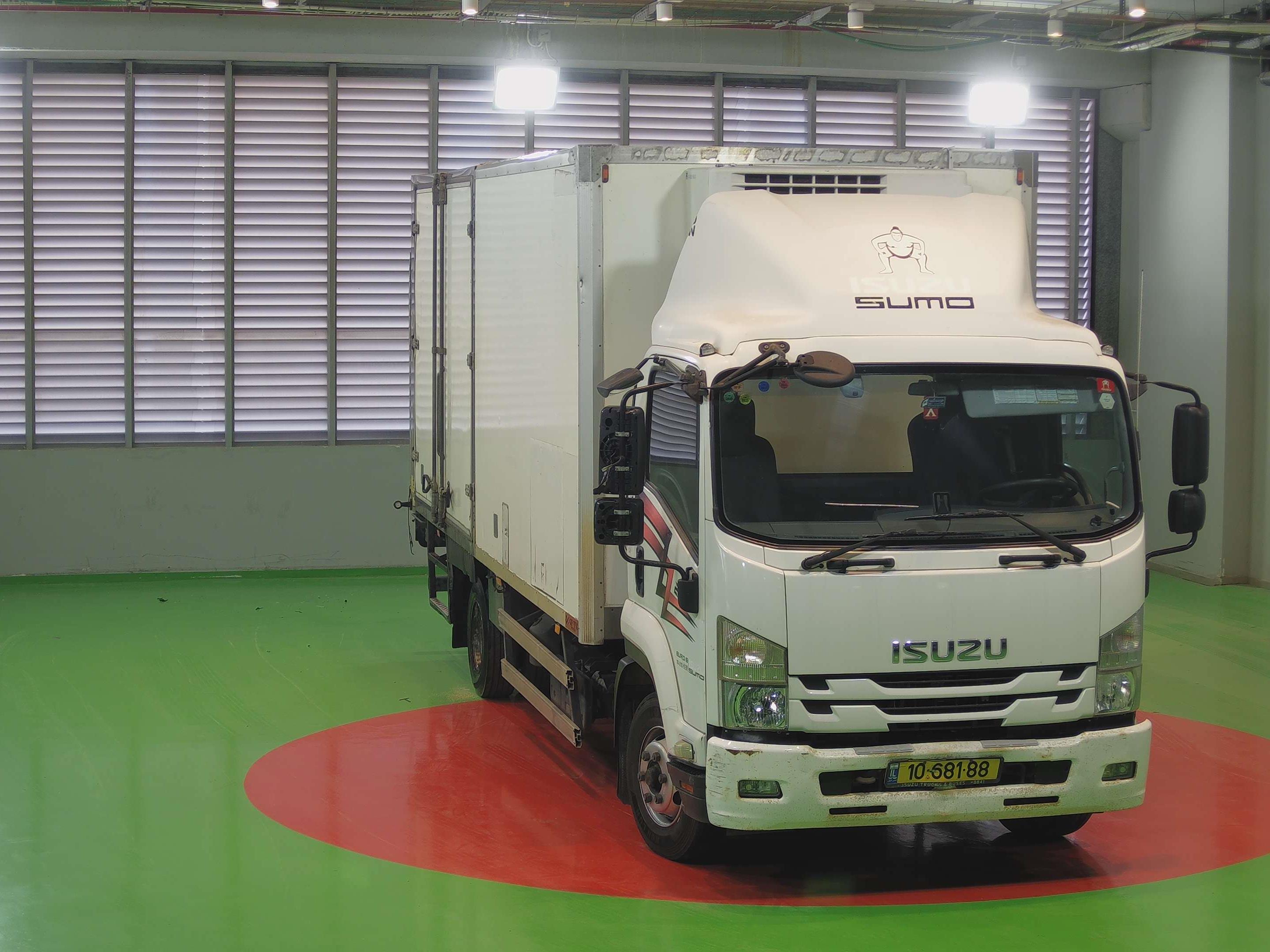 טון 10 קרור על מנוע| איסוזו אתר מכירות משאיות יד שניה