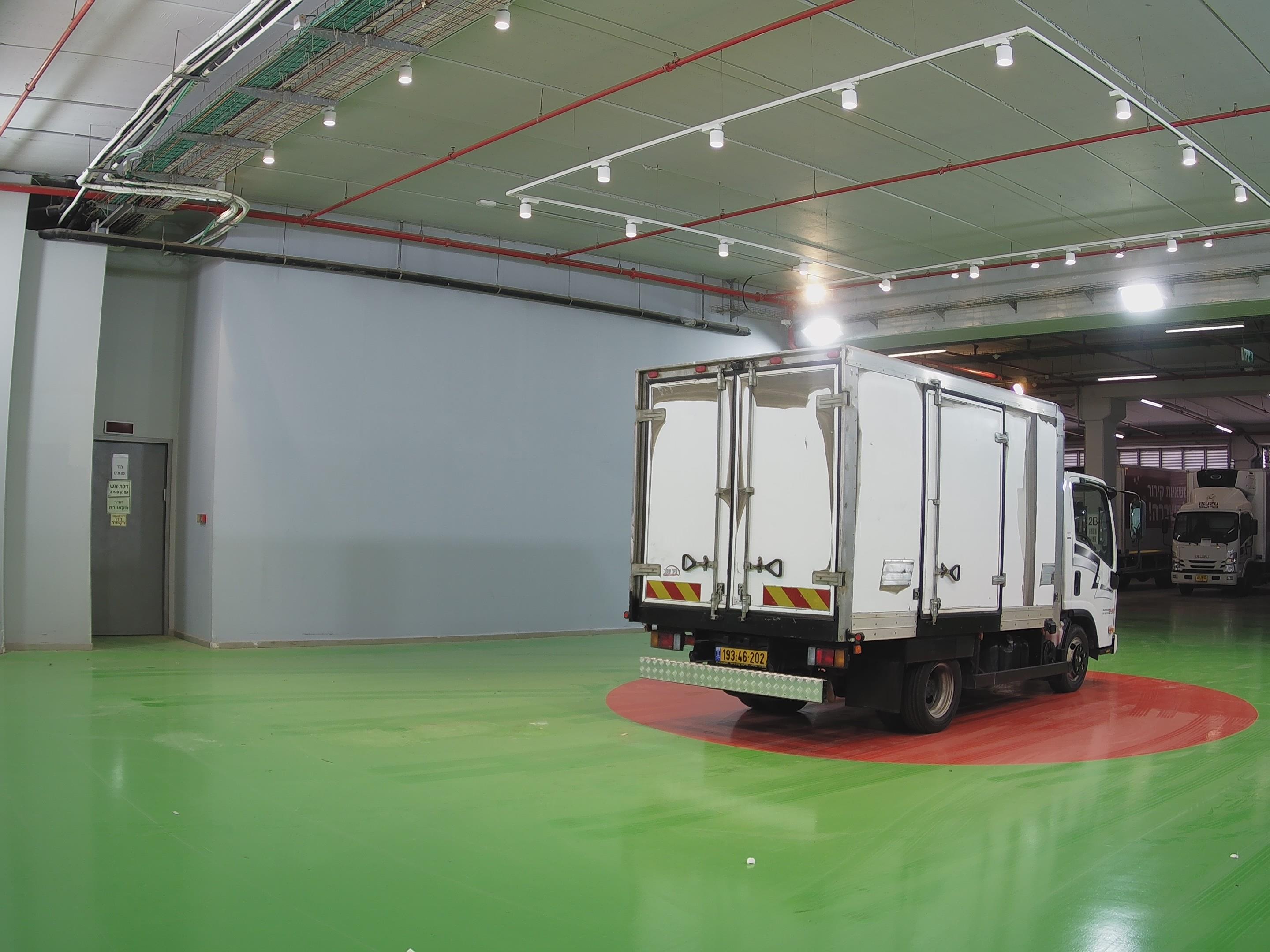 טון 3.5 קרור על מנוע| איסוזו אתר מכירות משאיות יד שניה