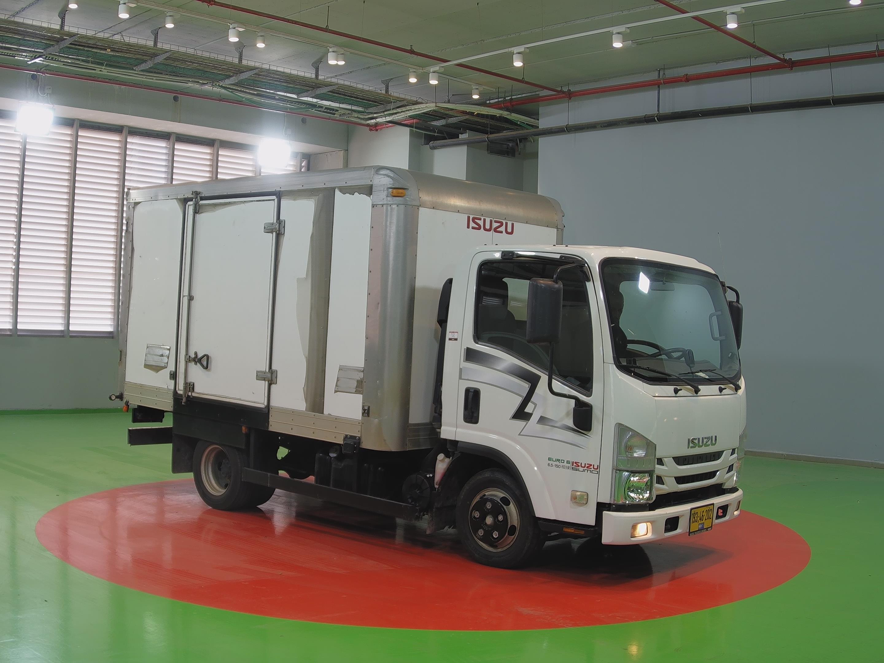 טון 3.5 קרור על מנוע| איסוזו אתר מכירות משאיות יד שניה