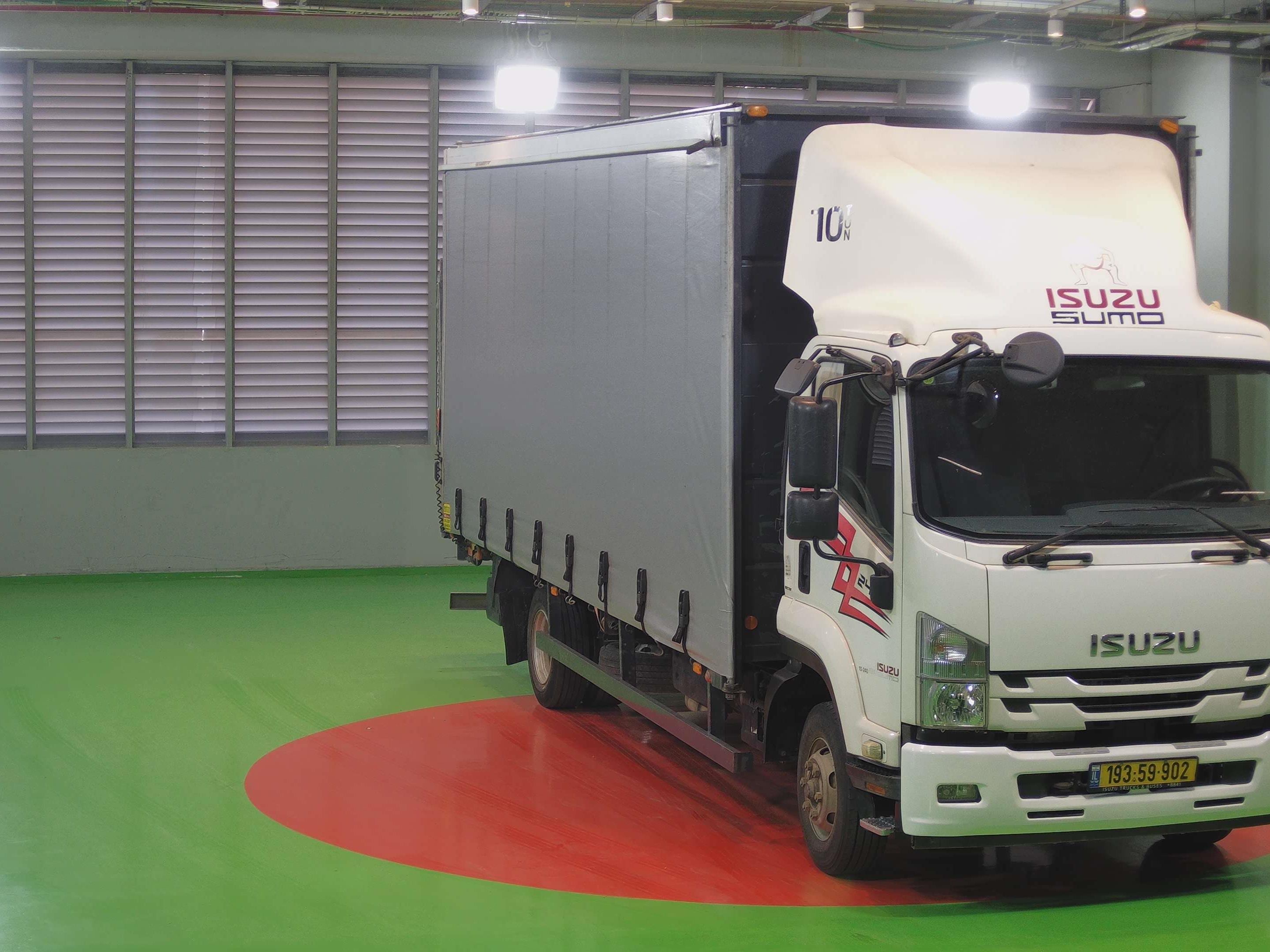 טון 10 ארגז וילונות| איסוזו אתר מכירות משאיות יד שניה