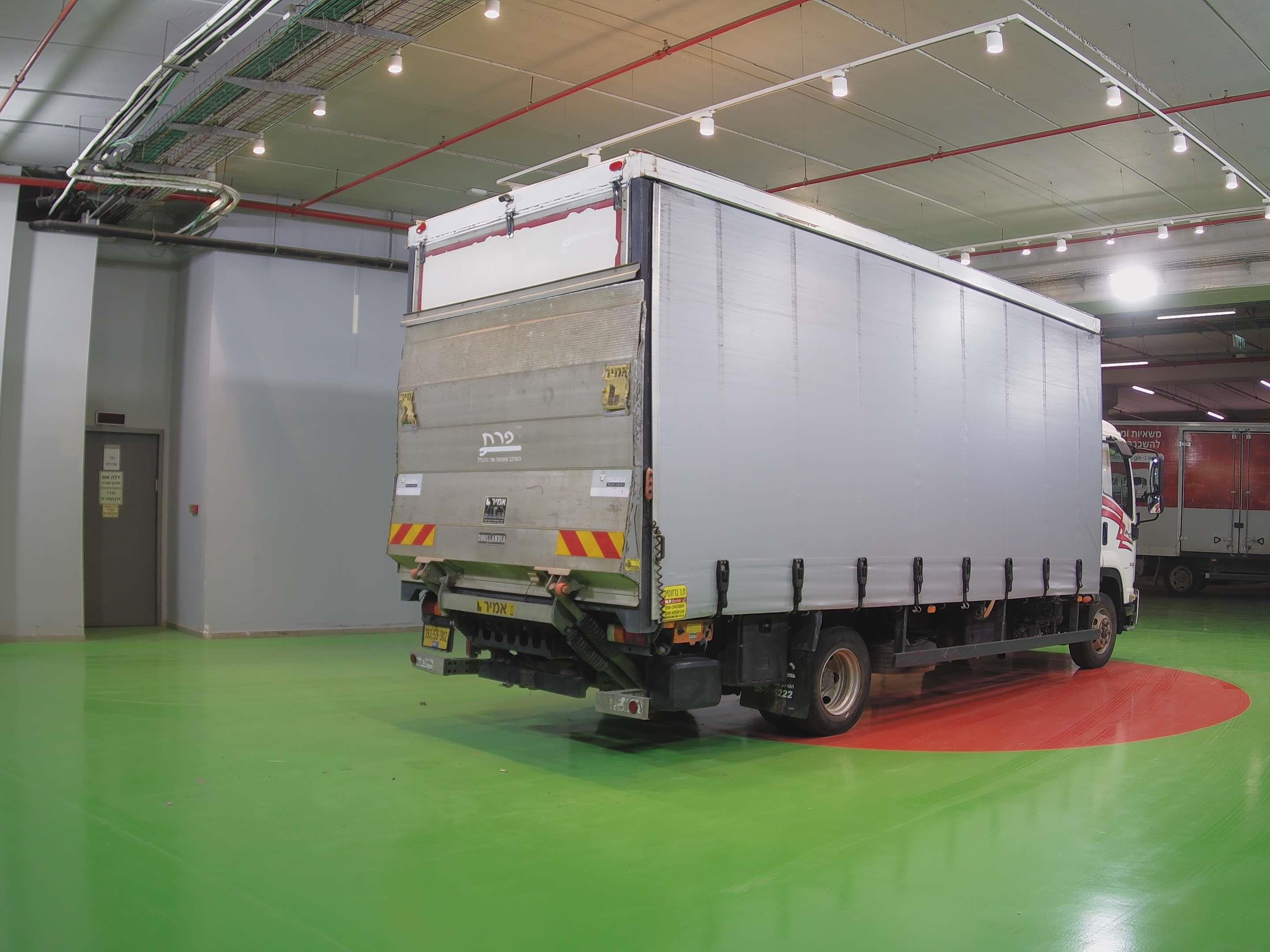 טון 10 ארגז וילונות| איסוזו אתר מכירות משאיות יד שניה