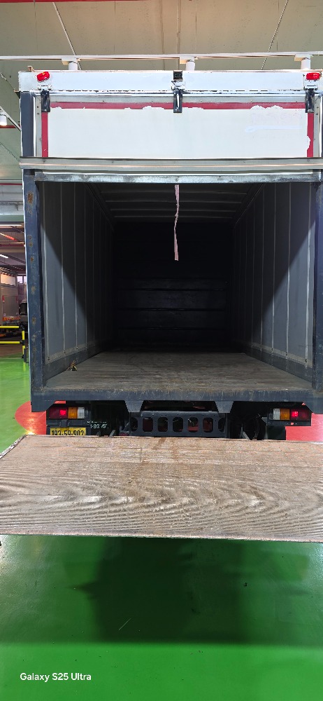 טון 10 ארגז וילונות| איסוזו אתר מכירות משאיות יד שניה