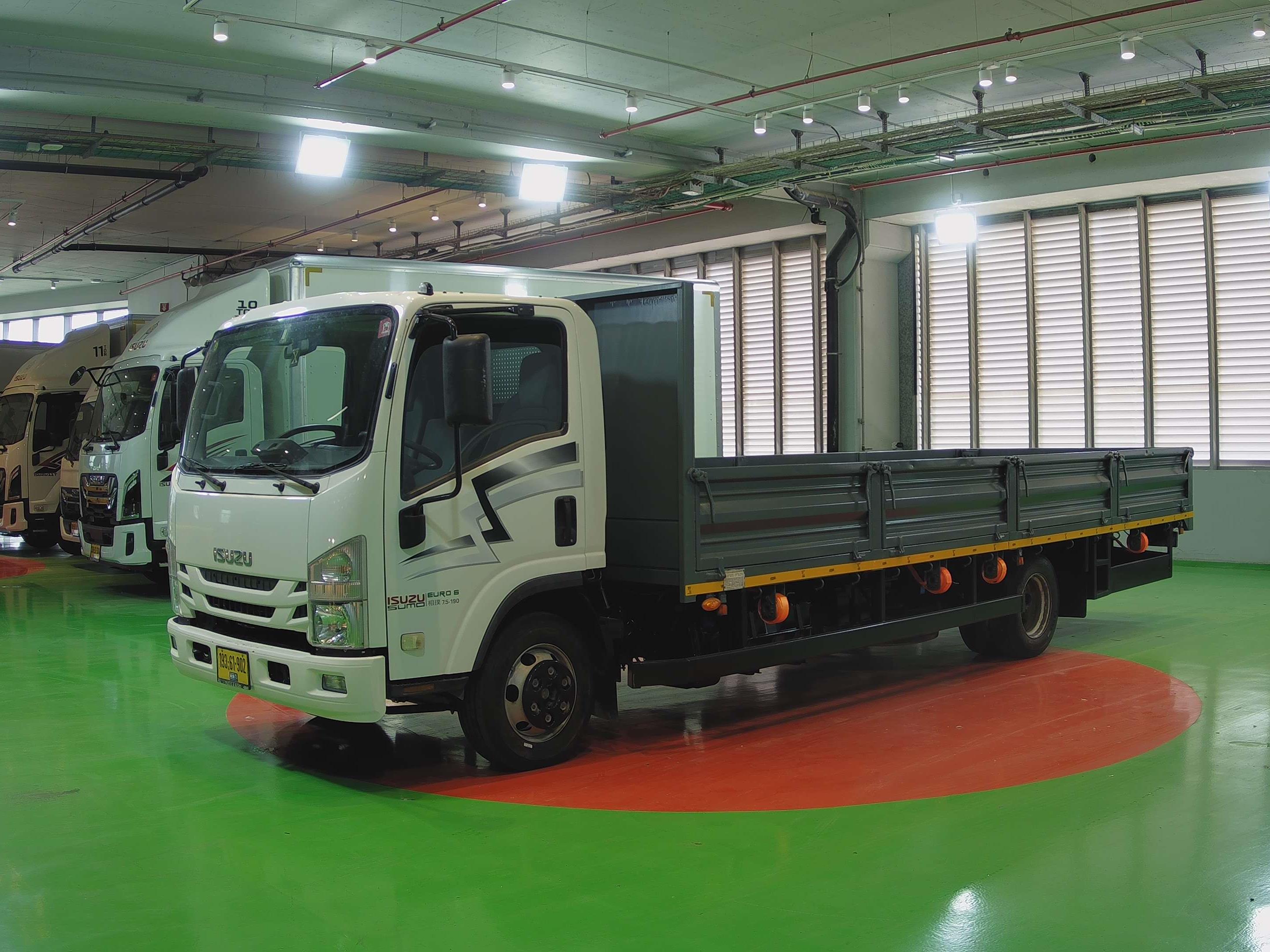 טון 7.5 ארגז פתוח| איסוזו אתר מכירות משאיות יד שניה