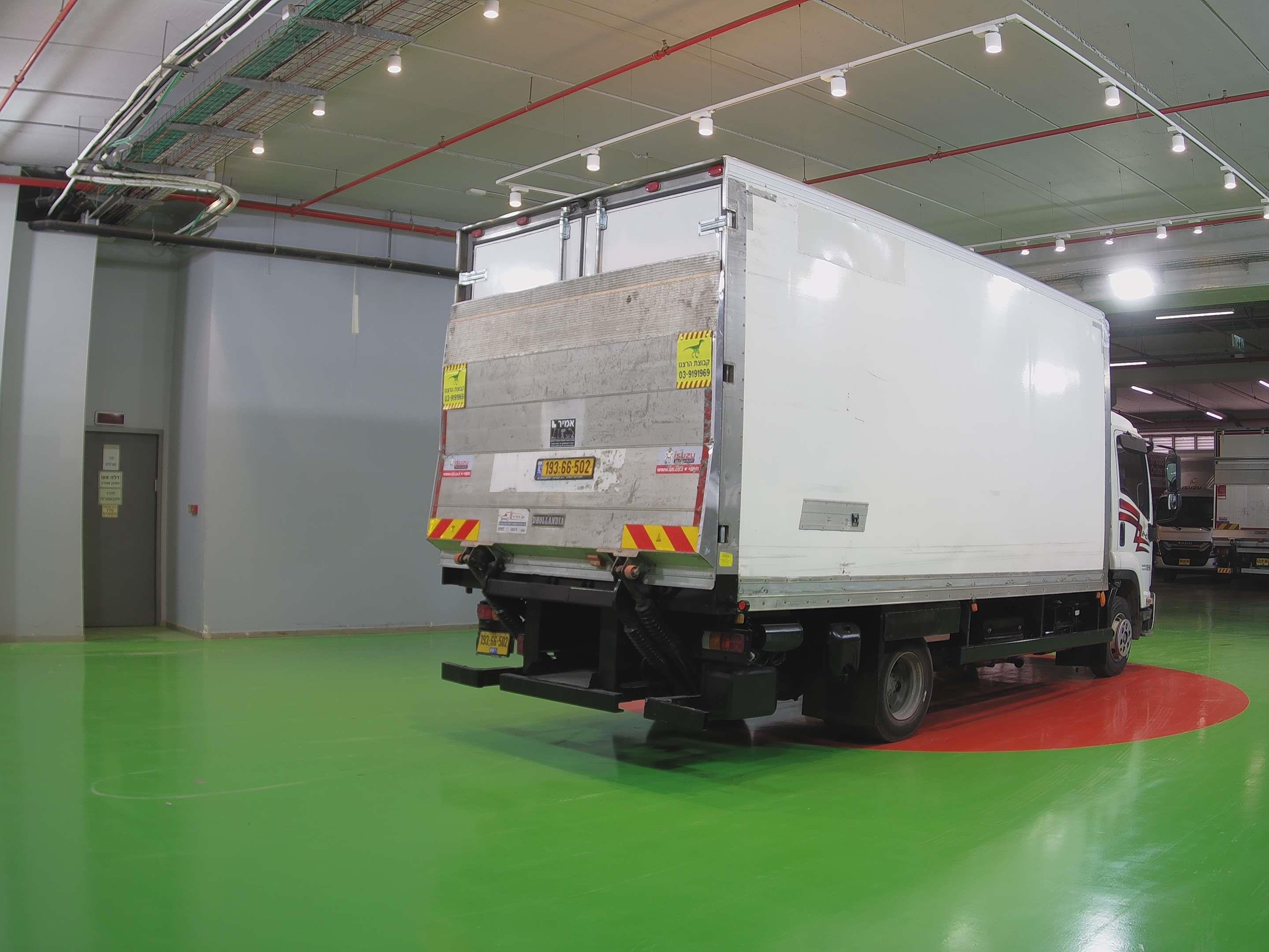 טון 10 קרור עצמאית| איסוזו אתר מכירות משאיות יד שניה