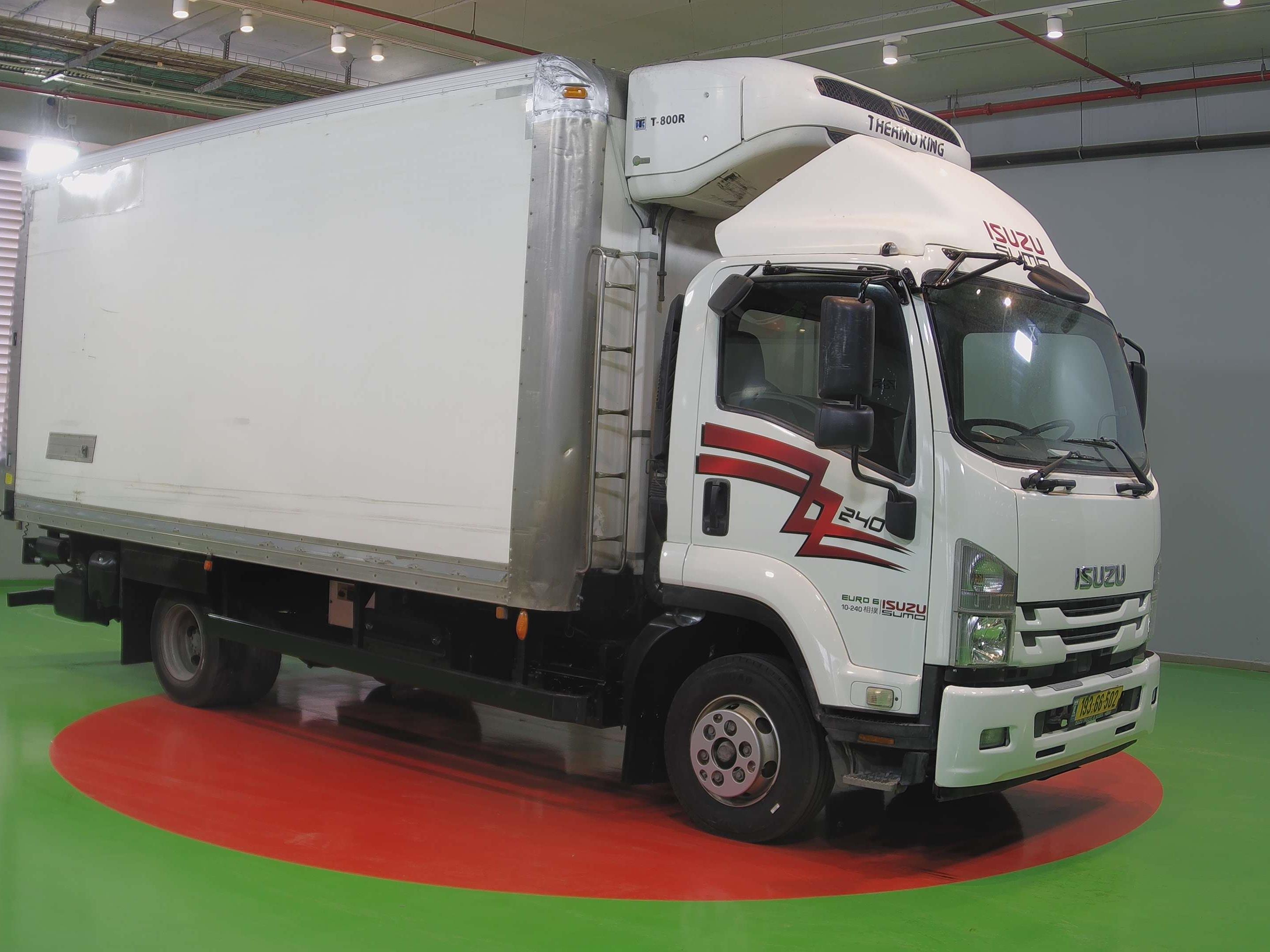 טון 10 קרור עצמאית| איסוזו אתר מכירות משאיות יד שניה