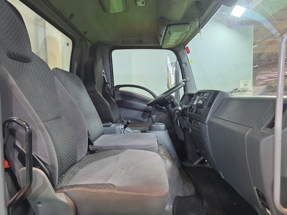 טון 10 קרור עצמאית| איסוזו אתר מכירות משאיות יד שניה