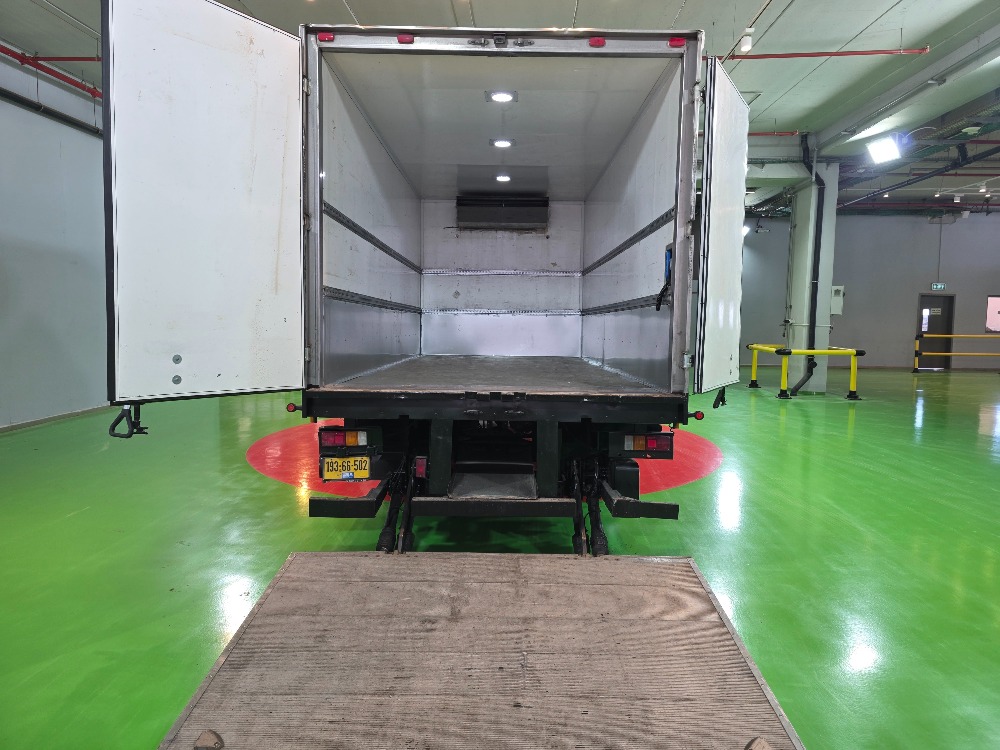 טון 10 קרור עצמאית| איסוזו אתר מכירות משאיות יד שניה