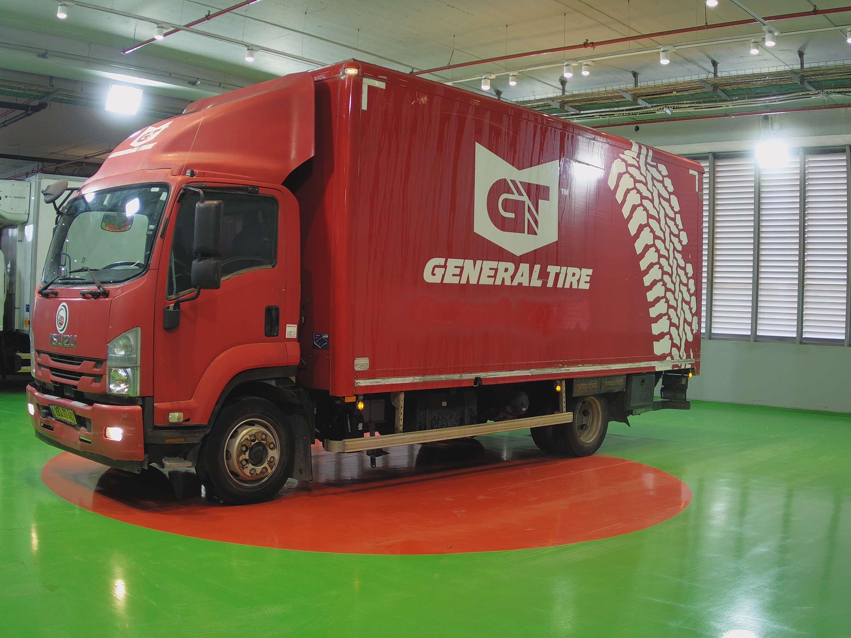 טון 12 ארגז סגור| איסוזו אתר מכירות משאיות יד שניה