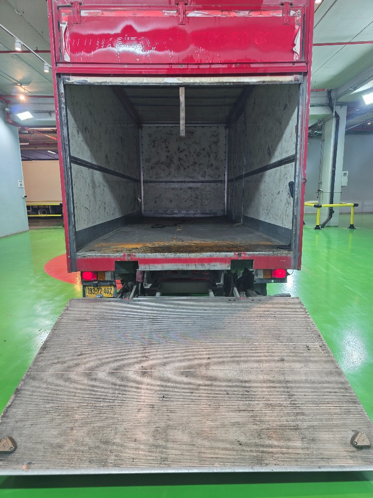 טון 12 ארגז סגור| איסוזו אתר מכירות משאיות יד שניה