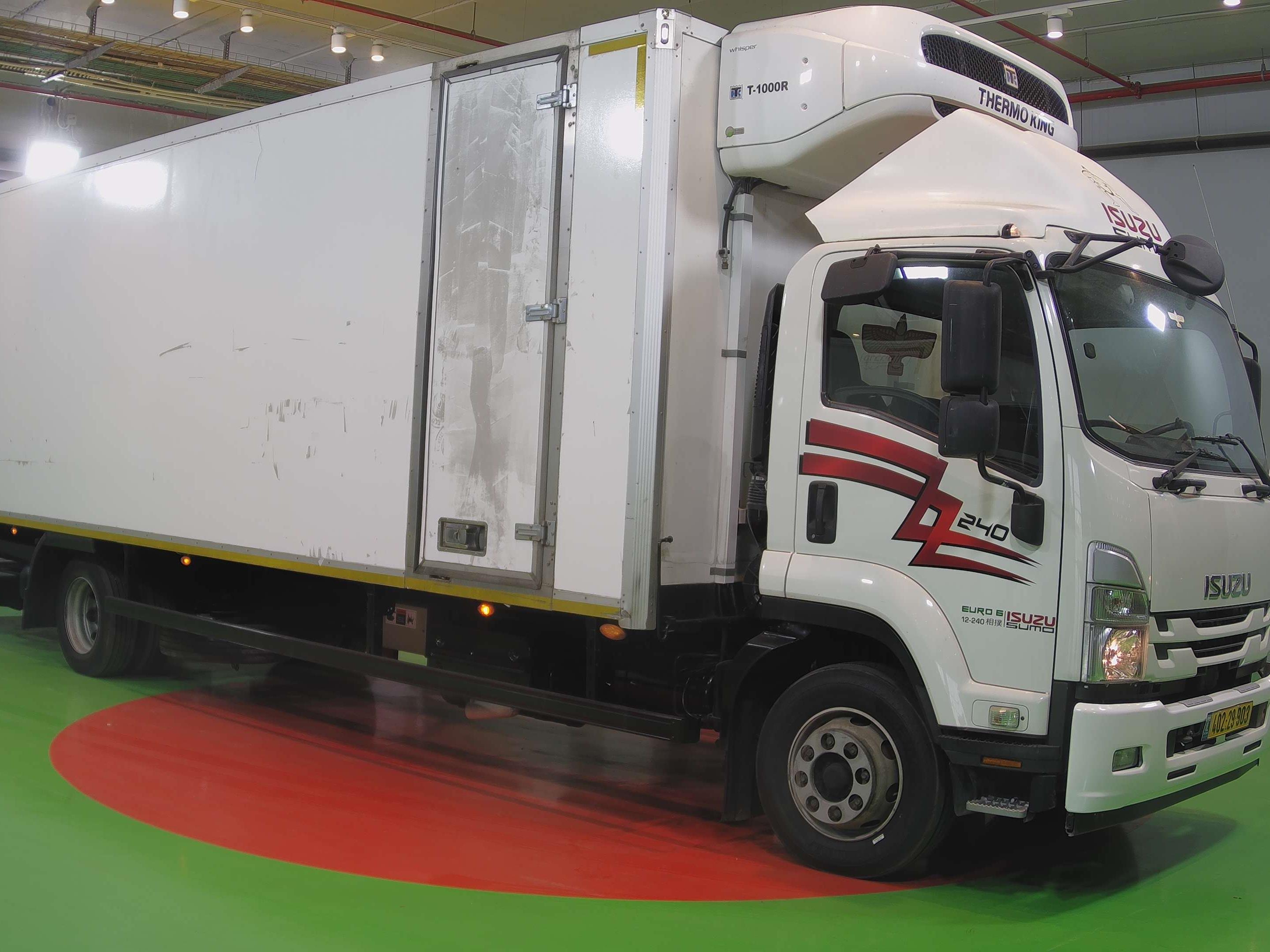 טון 12 קרור עצמאית| איסוזו אתר מכירות משאיות יד שניה