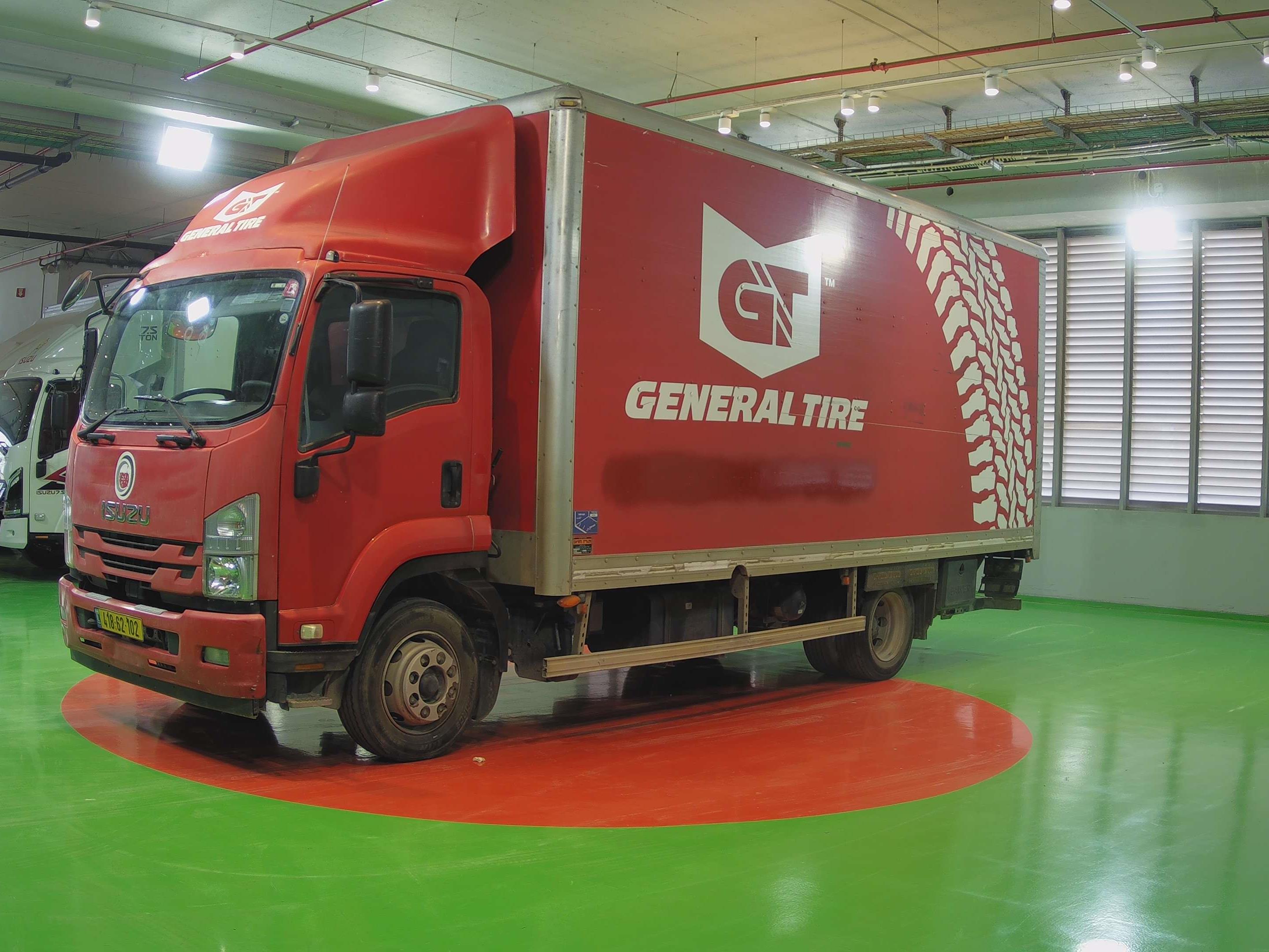 טון 12 ארגז סגור| איסוזו אתר מכירות משאיות יד שניה