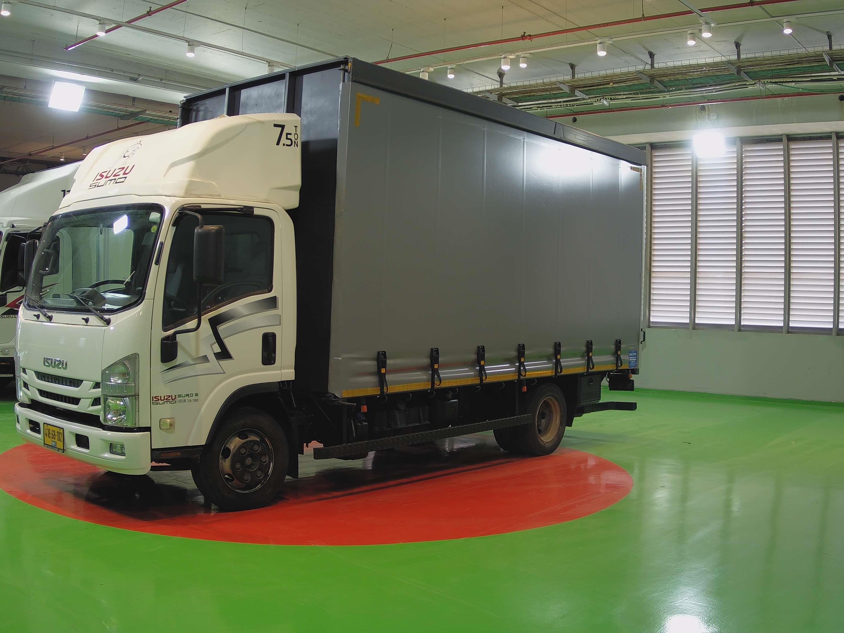 טון 7.5 ארגז פתוח| איסוזו אתר מכירות משאיות יד שניה