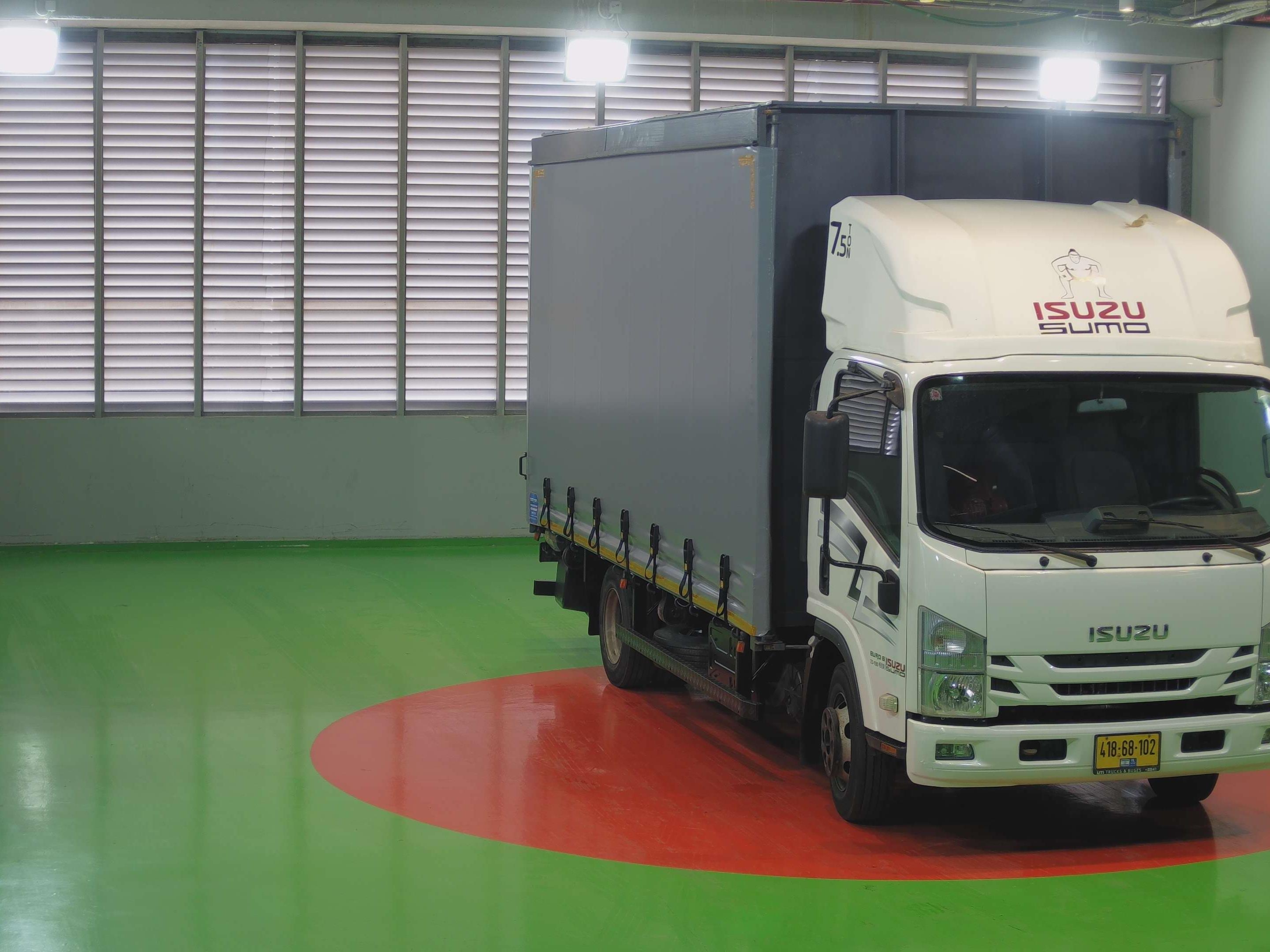 טון 7.5 ארגז פתוח| איסוזו אתר מכירות משאיות יד שניה