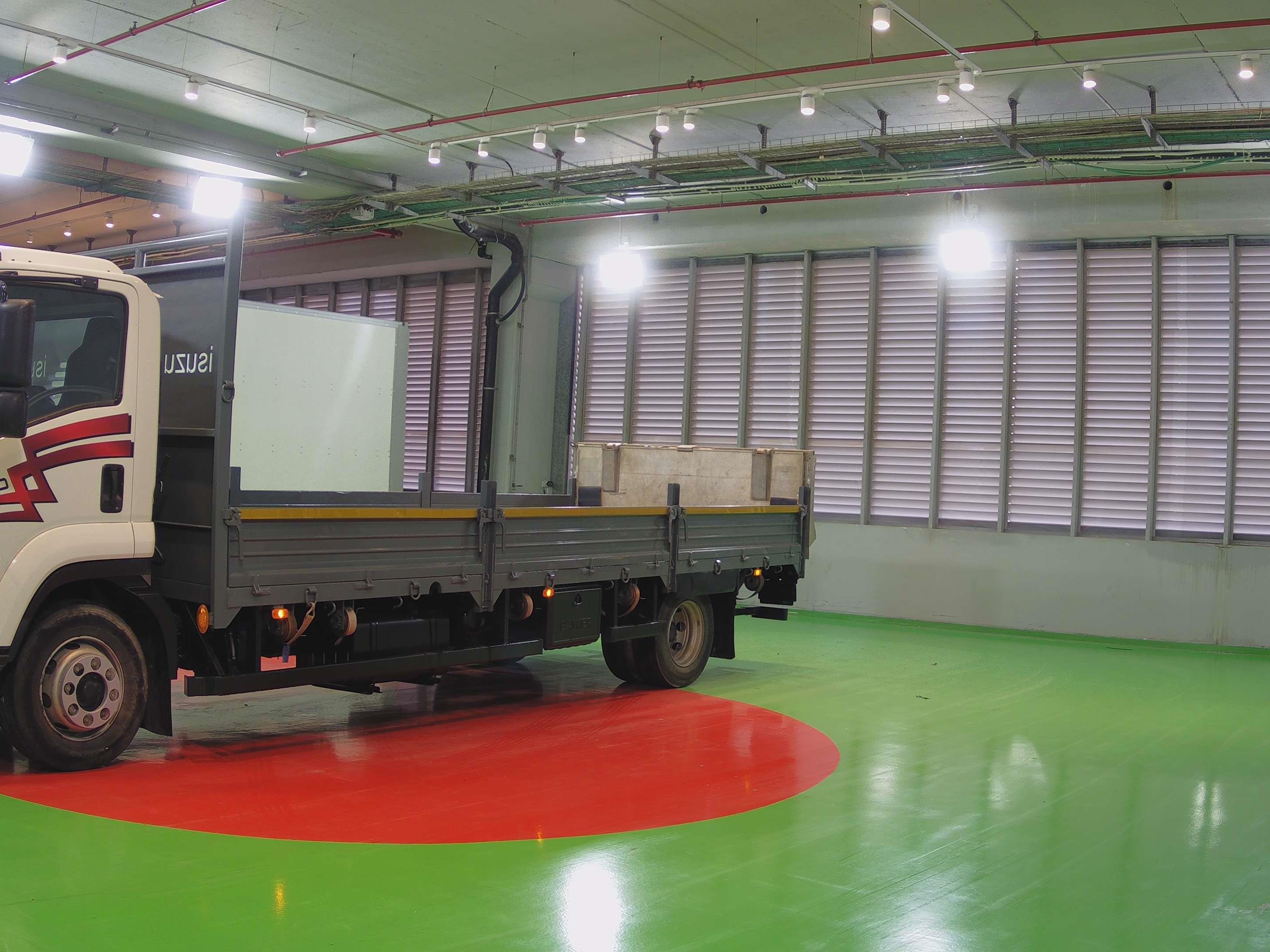 טון 13.5 ארגז פתוח| איסוזו אתר מכירות משאיות יד שניה