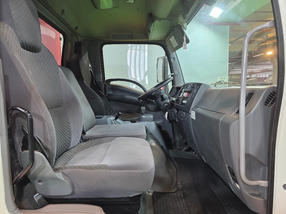 טון 12 ארגז סגור| איסוזו אתר מכירות משאיות יד שניה