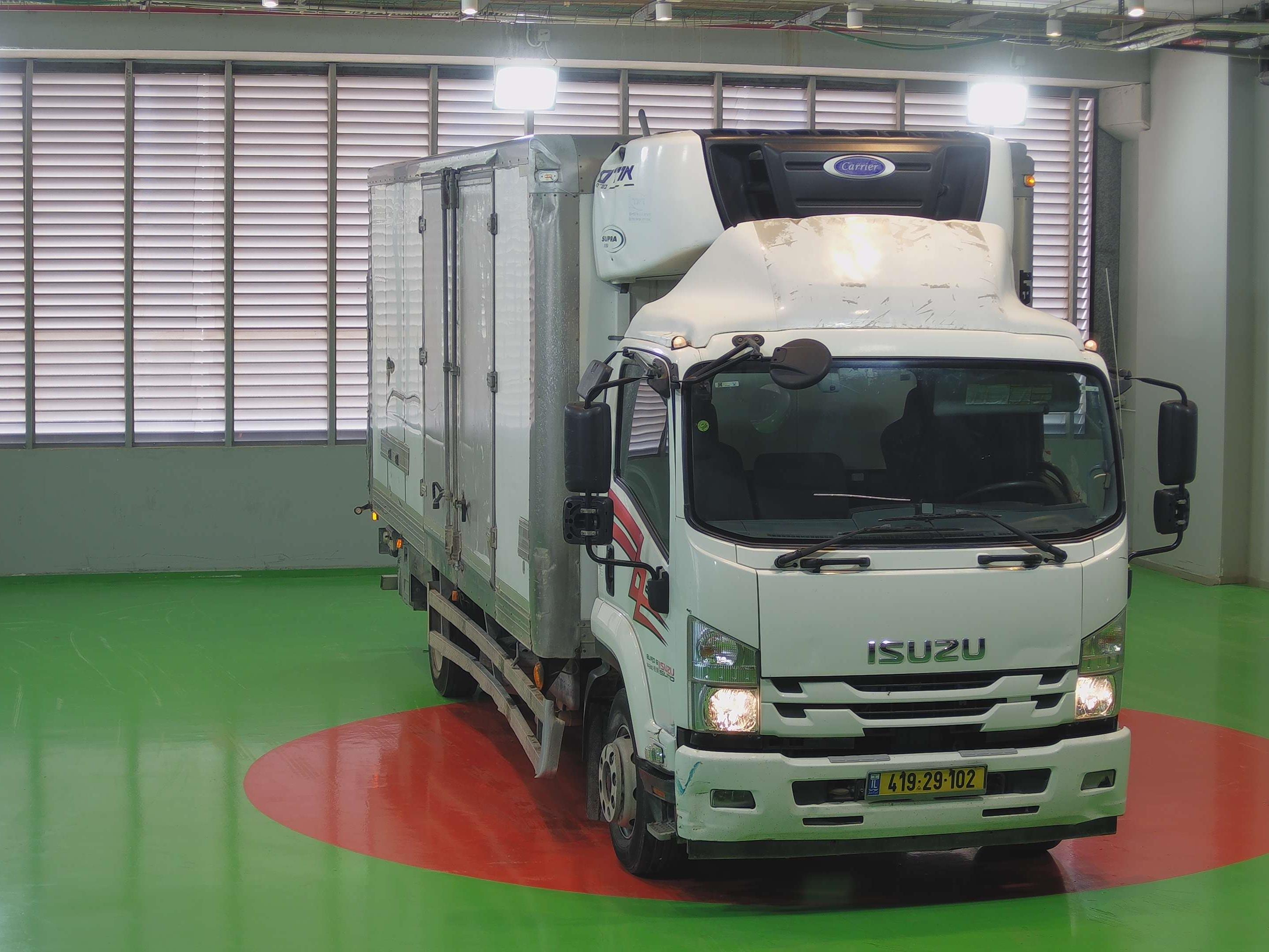 טון 14 קרור עצמאית| איסוזו אתר מכירות משאיות יד שניה