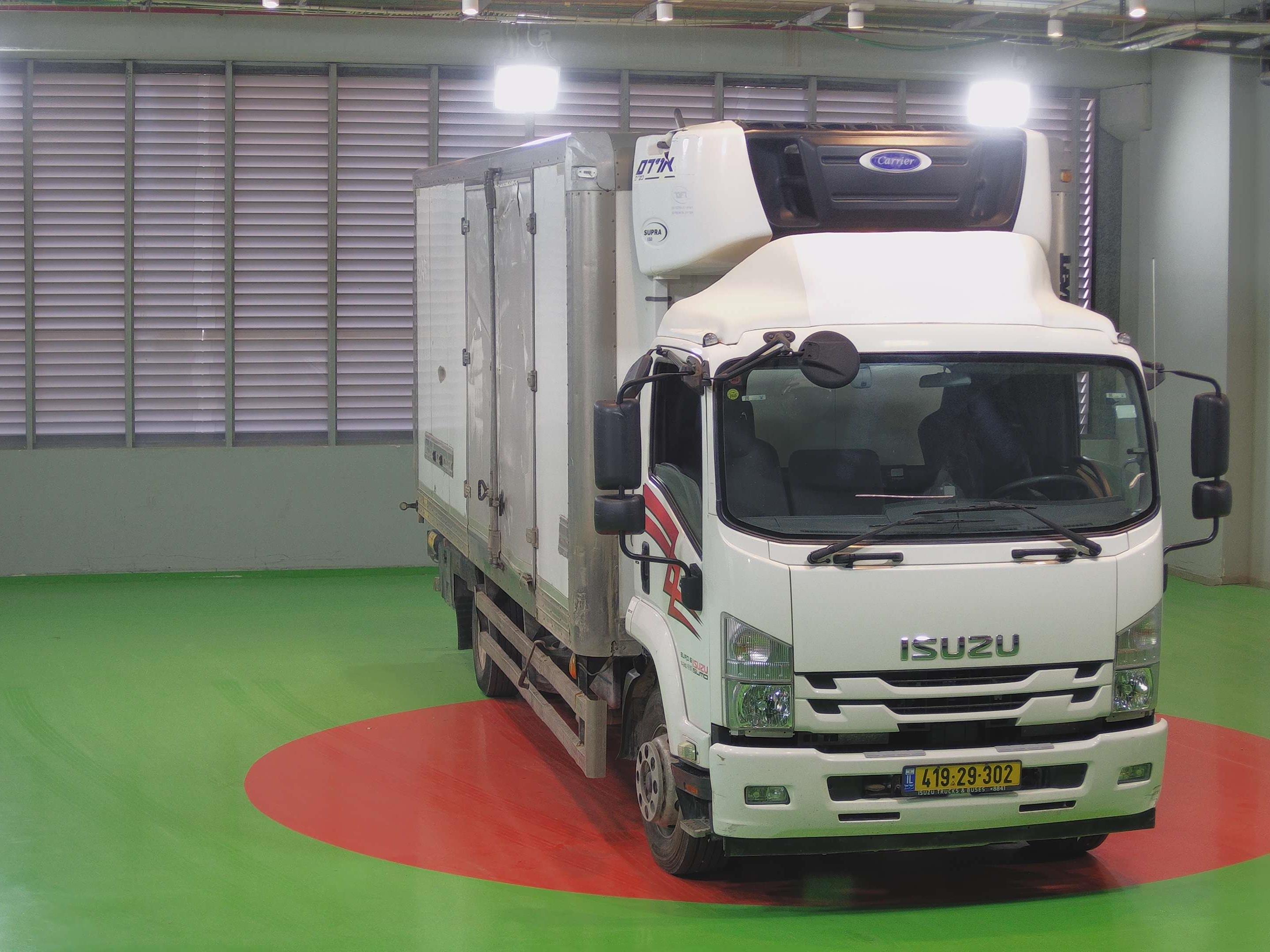 טון 14 קרור עצמאית| איסוזו אתר מכירות משאיות יד שניה