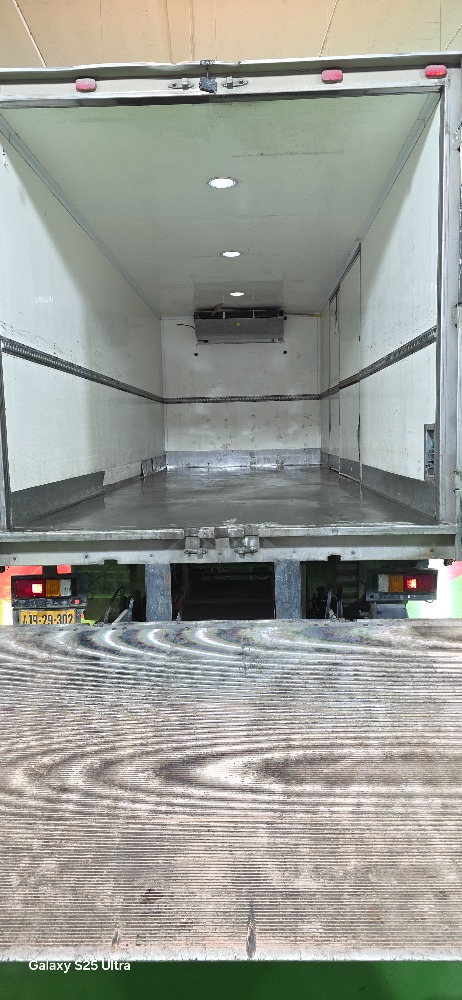 טון 14 קרור עצמאית| איסוזו אתר מכירות משאיות יד שניה