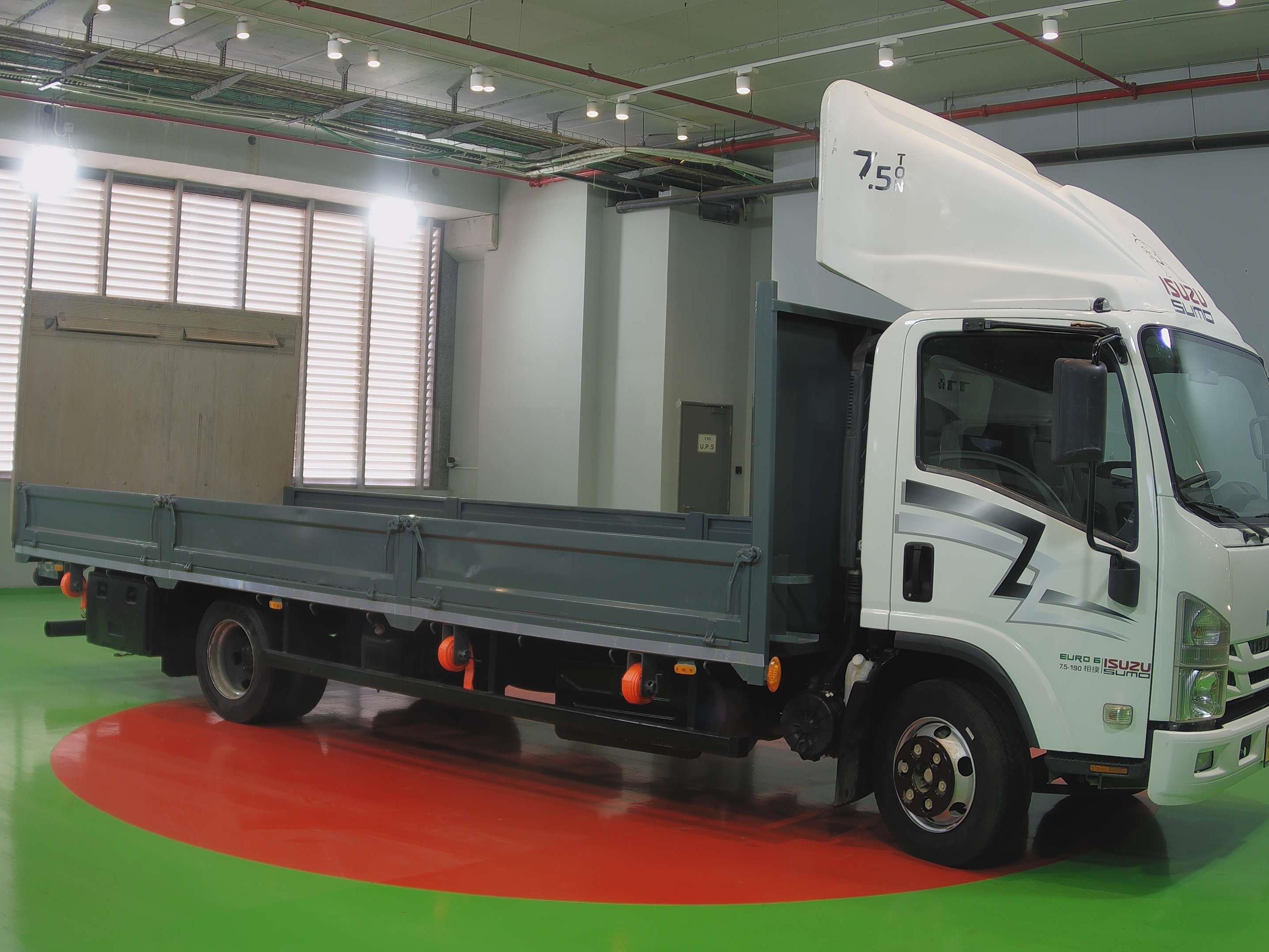 טון 7.5 ארגז פתוח| איסוזו אתר מכירות משאיות יד שניה