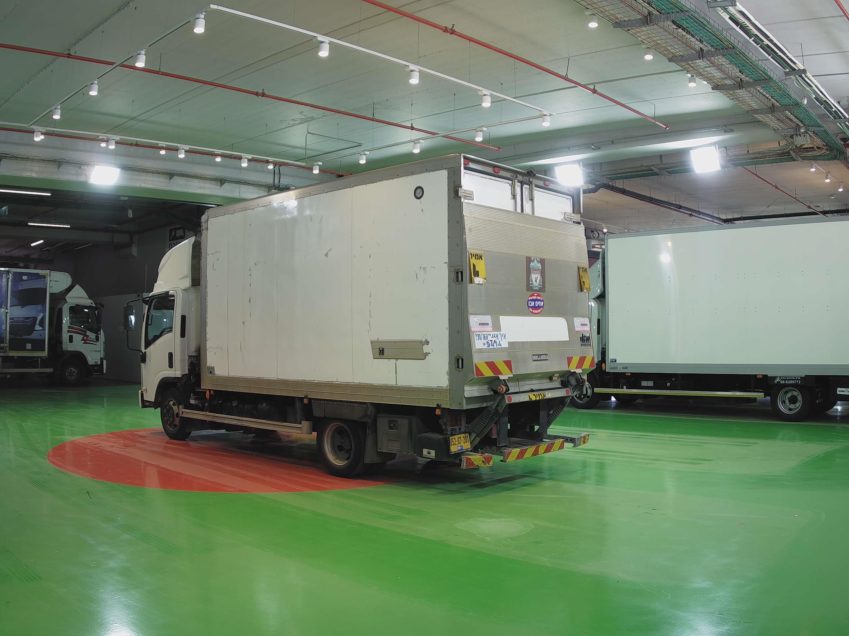 טון 7.5 קרור על מנוע| איסוזו אתר מכירות משאיות יד שניה