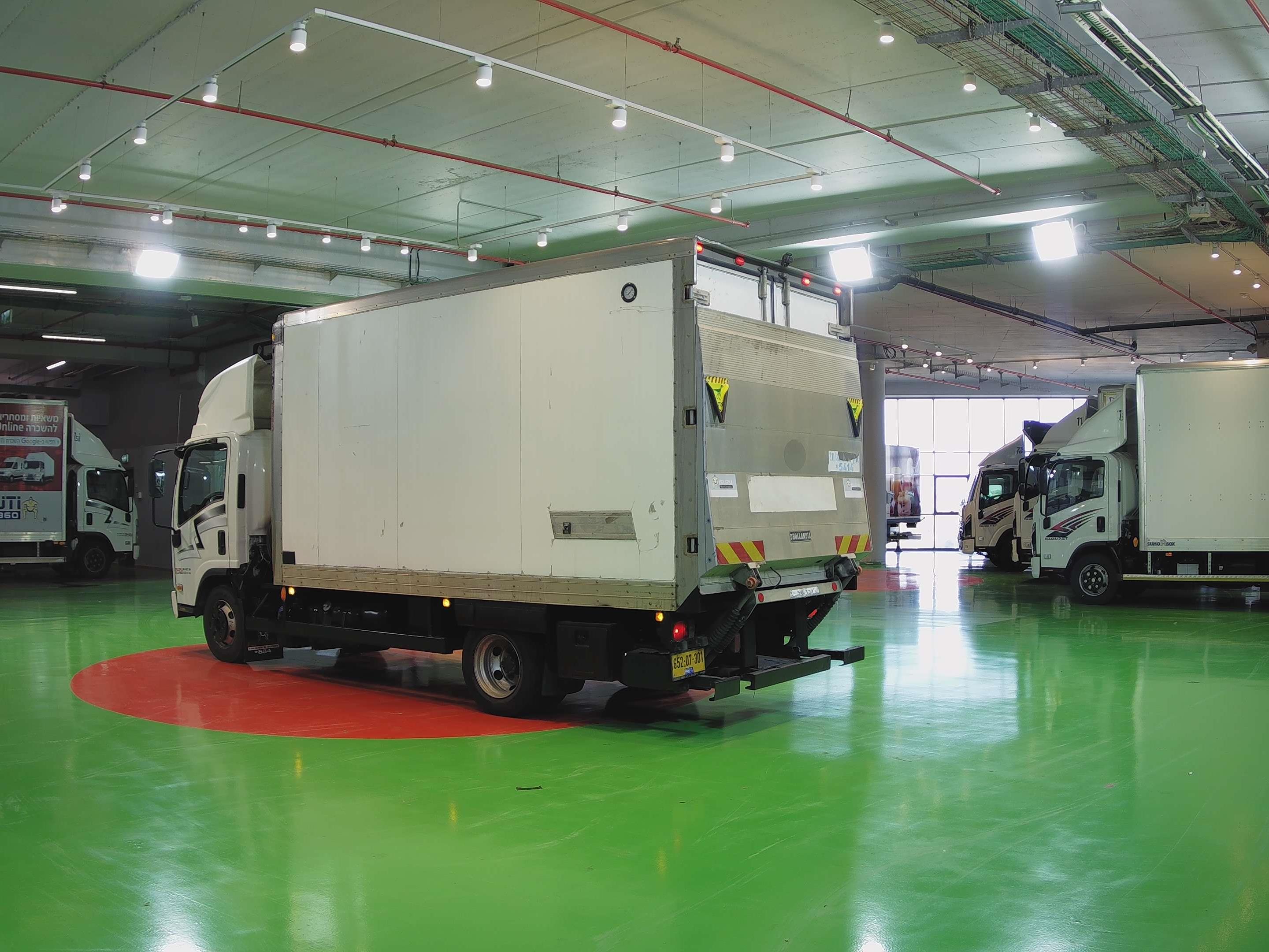 טון 7.5 קרור על מנוע| איסוזו אתר מכירות משאיות יד שניה