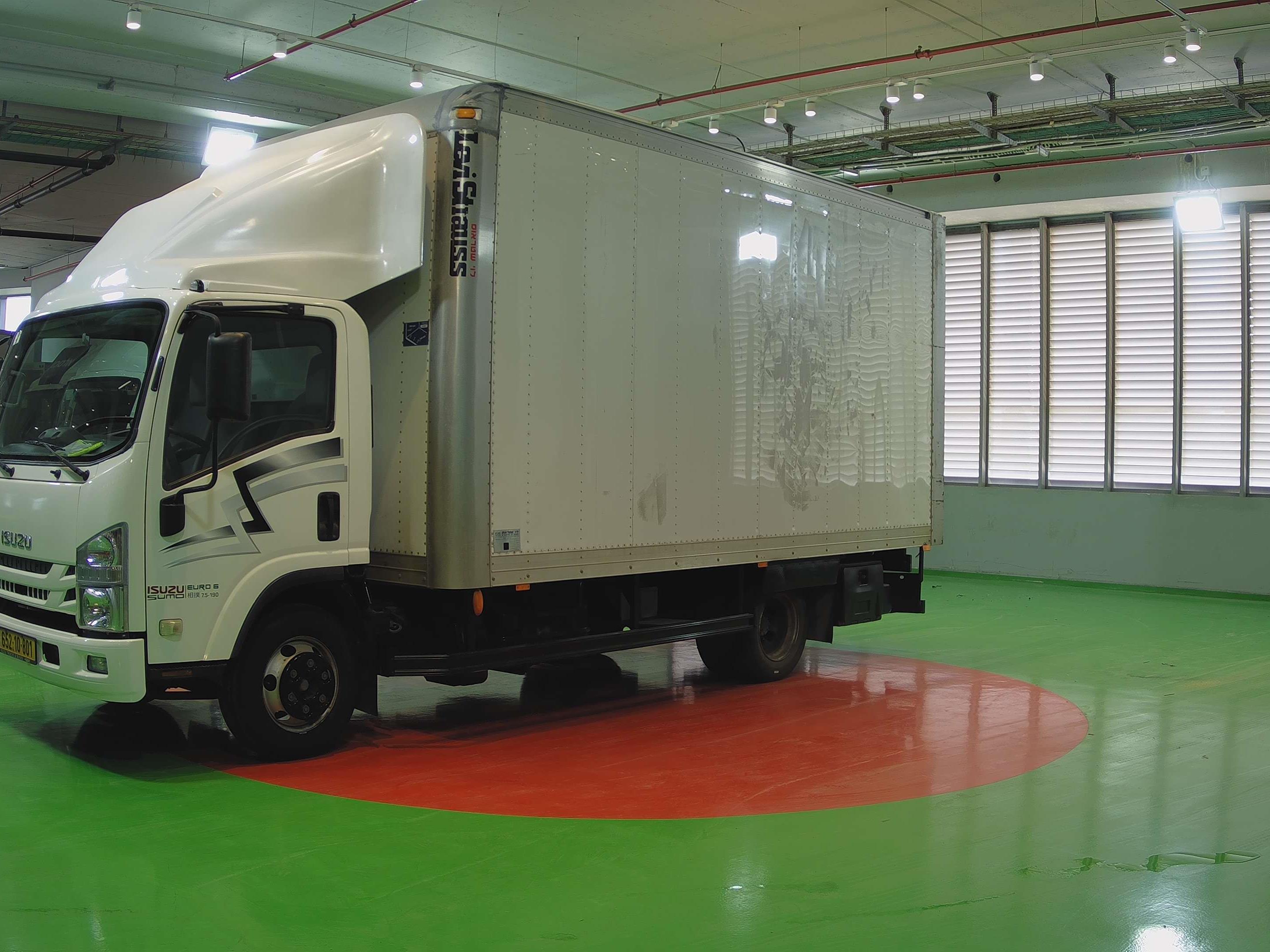 טון 7.5 ארגז סגור| איסוזו אתר מכירות משאיות יד שניה