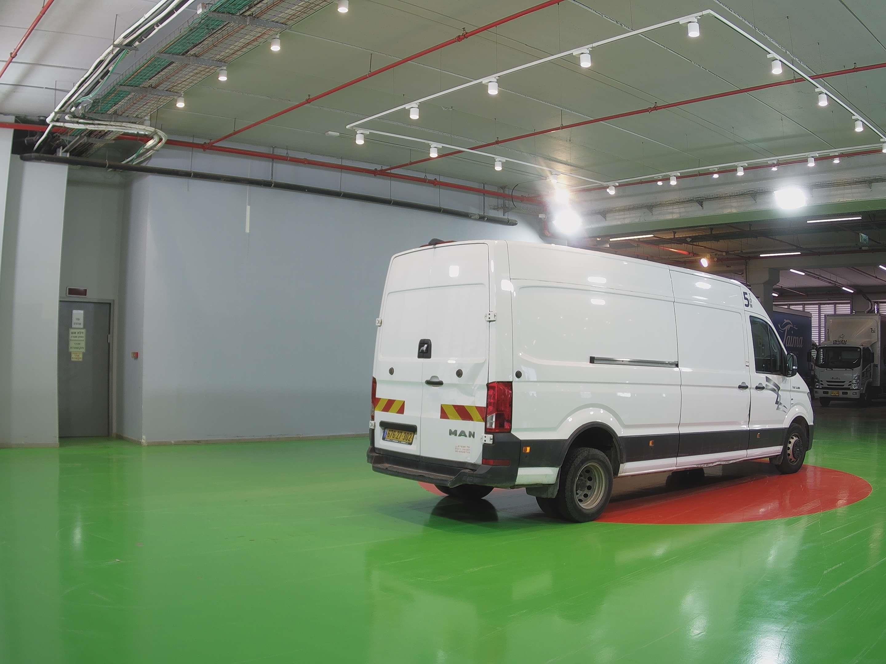 טון 5.5 ארגז סגור| איסוזו אתר מכירות משאיות יד שניה