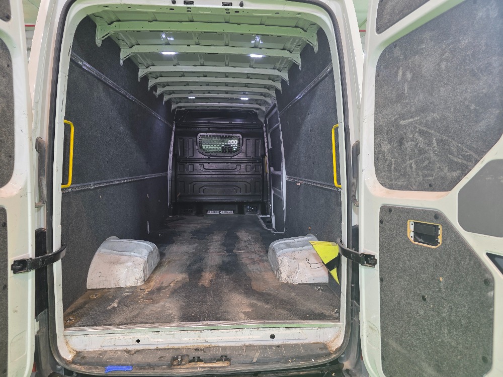 טון 5.5 ארגז סגור| איסוזו אתר מכירות משאיות יד שניה