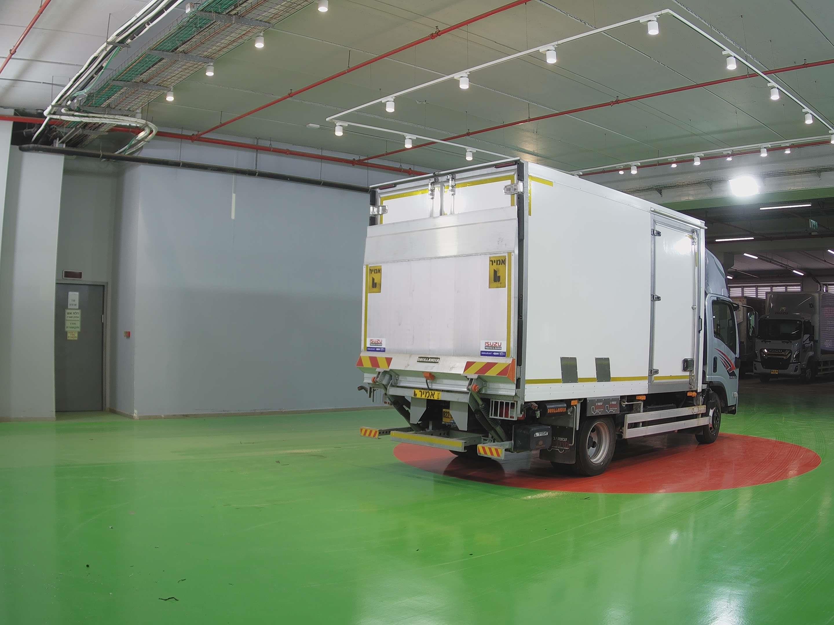 טון 7.5 קרור על מנוע| איסוזו אתר מכירות משאיות יד שניה