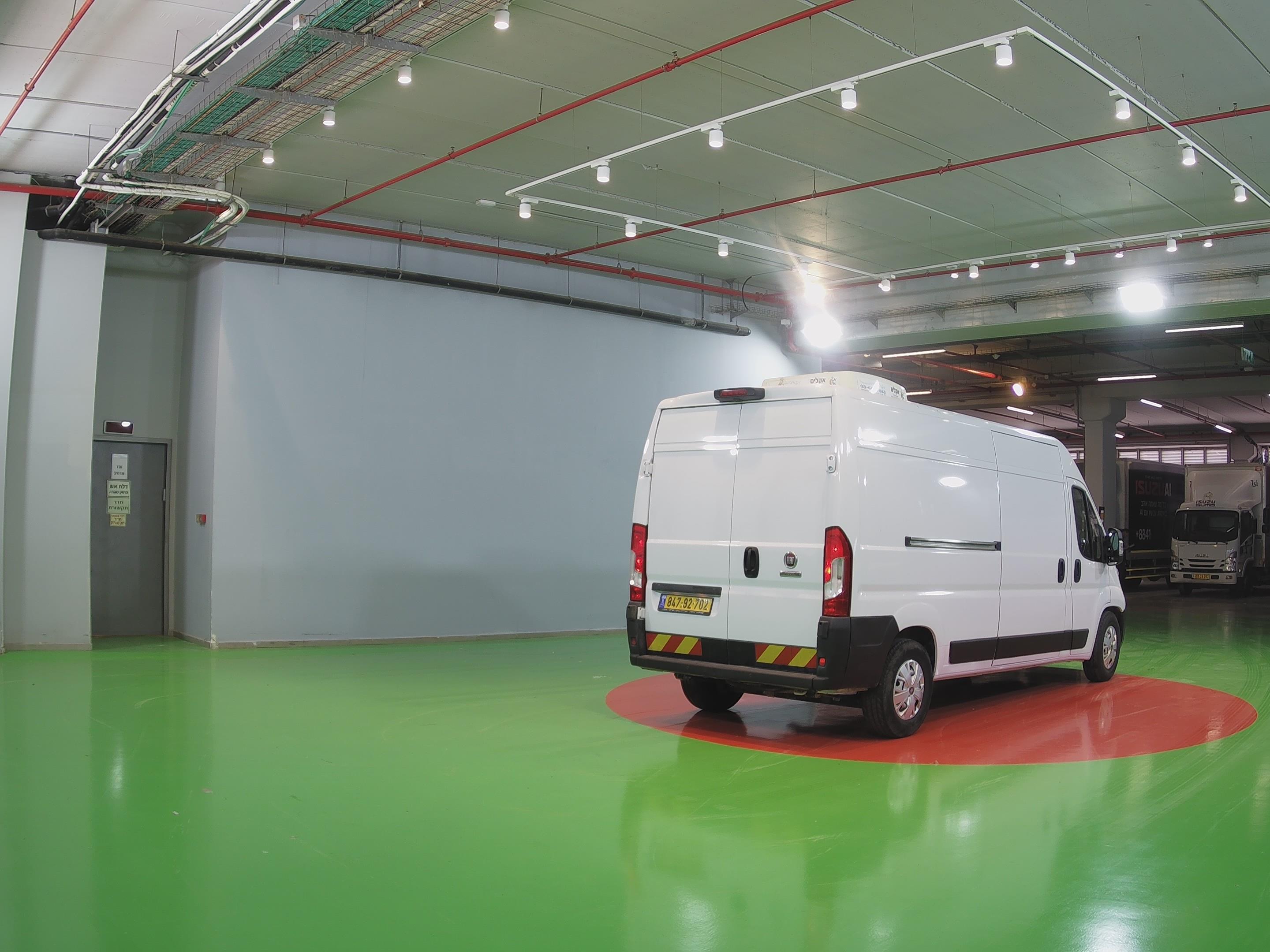 טון 3.5 ארגז סגור| איסוזו אתר מכירות משאיות יד שניה