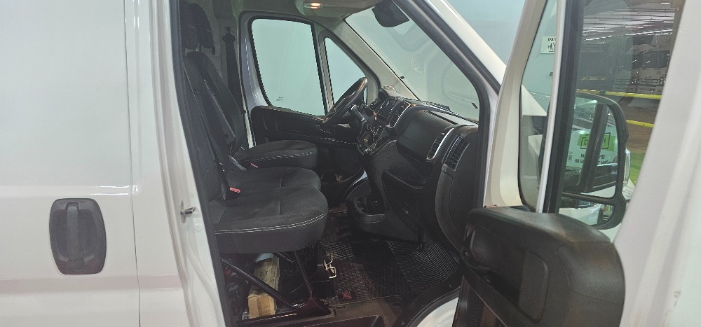 טון 3.5 ארגז סגור| איסוזו אתר מכירות משאיות יד שניה