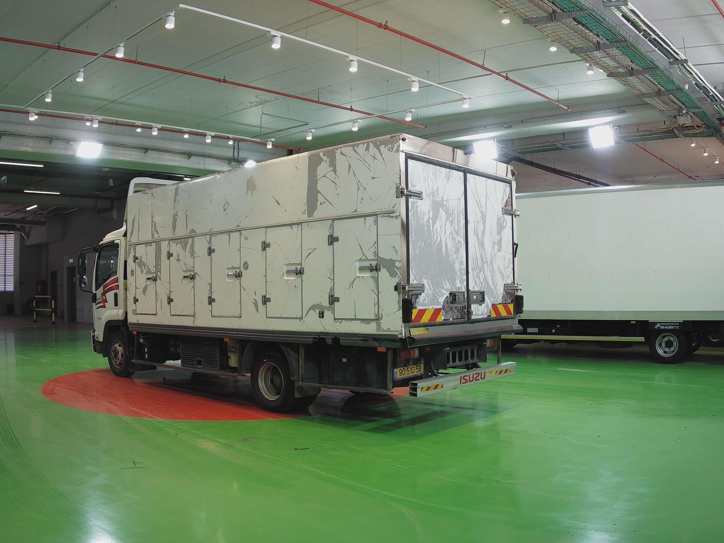 טון 10 קרור על מנוע| איסוזו אתר מכירות משאיות יד שניה