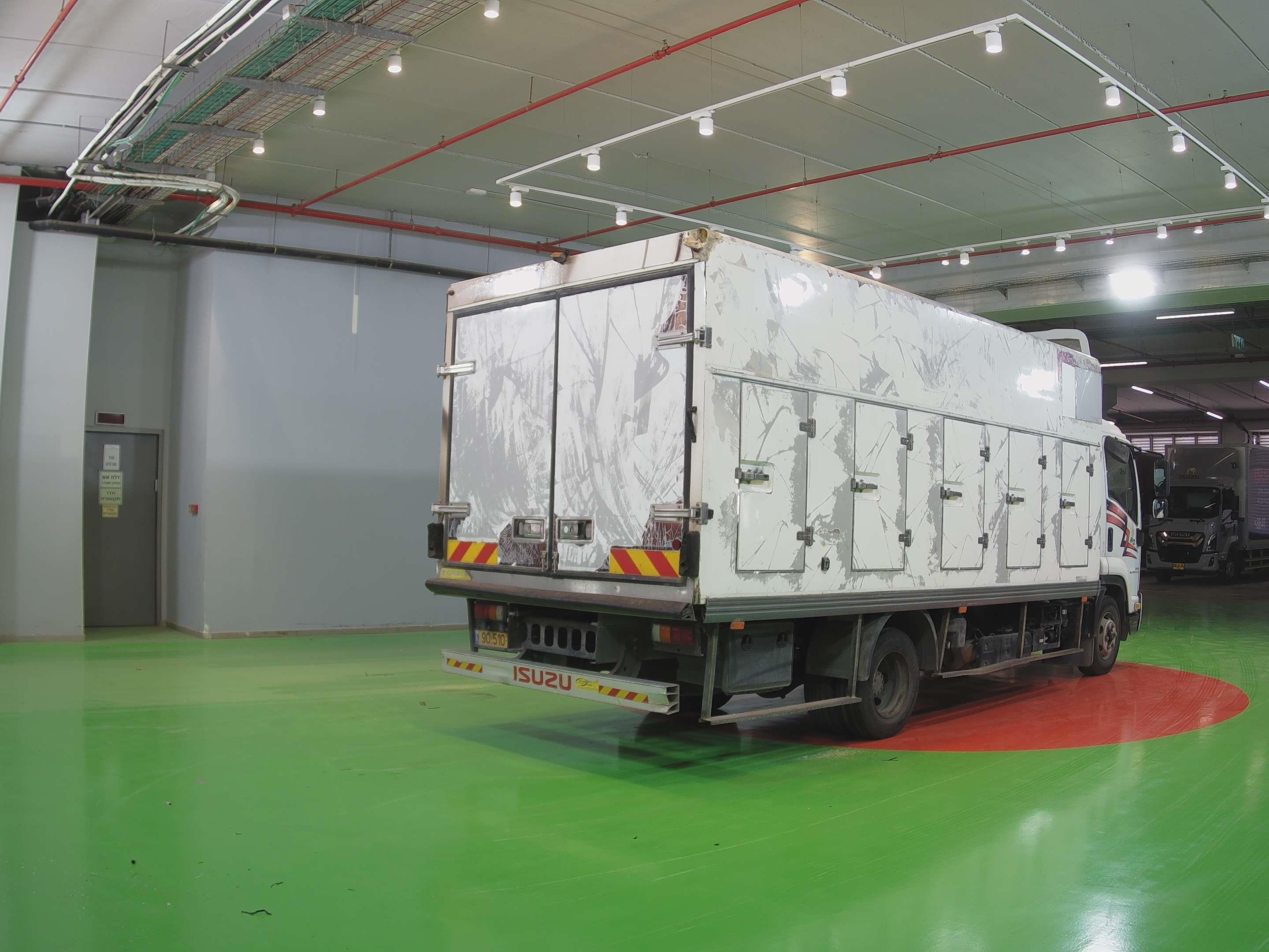 טון 10 קרור על מנוע| איסוזו אתר מכירות משאיות יד שניה